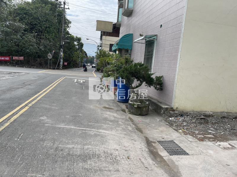 梅林美建地房屋室內格局與周邊環境