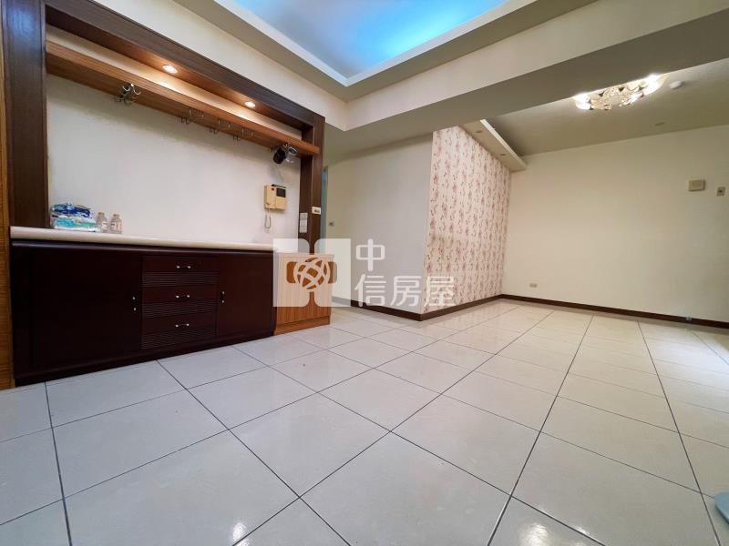 健保局湖映左岸大三房房屋室內格局與周邊環境