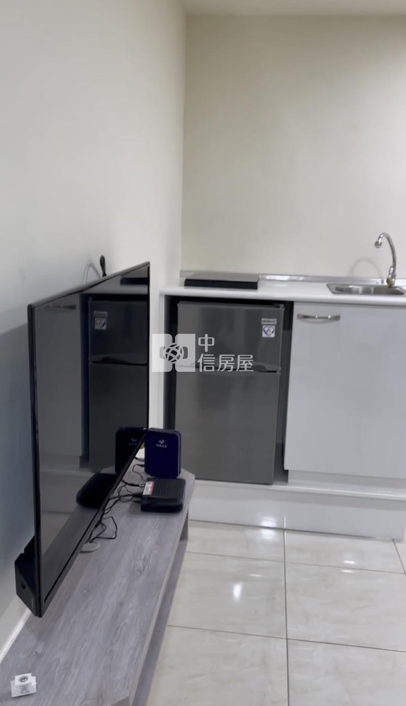 高工商圈 合法全新裝潢五套房房屋室內格局與周邊環境