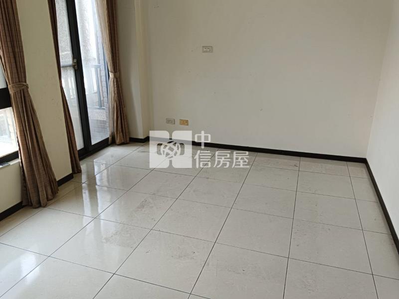 【奔馳】觀音工業區鼎藏大觀透天房屋室內格局與周邊環境