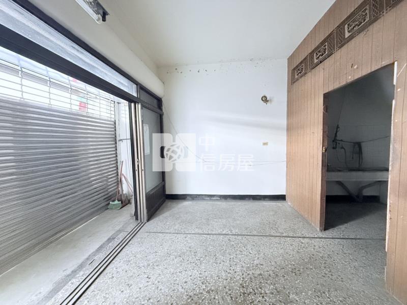 東區-裕農路活巷免千萬需整修透天房屋室內格局與周邊環境