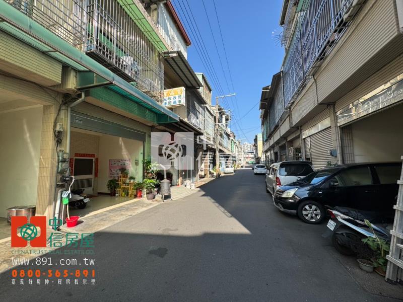 民生南路車庫透天房屋室內格局與周邊環境