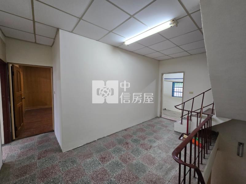 龍岡國小透天房屋室內格局與周邊環境