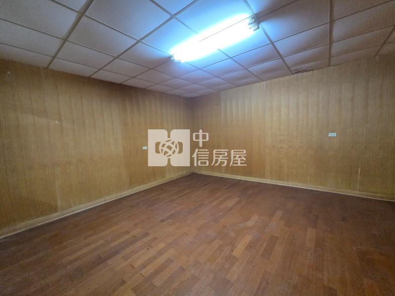 龍岡國小透天房屋室內格局與周邊環境