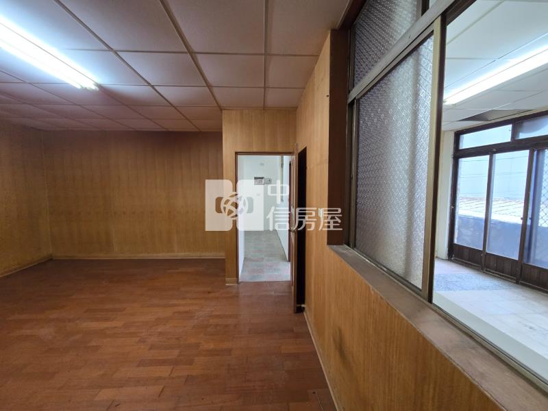 龍岡國小透天房屋室內格局與周邊環境