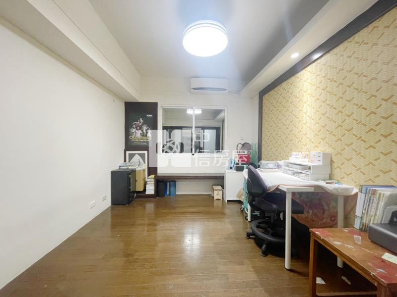 蘆竹南崁臻美四房車房屋室內格局與周邊環境