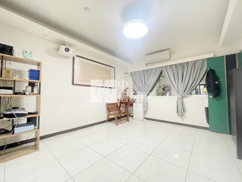 蘆竹南崁臻美四房車房屋室內格局與周邊環境