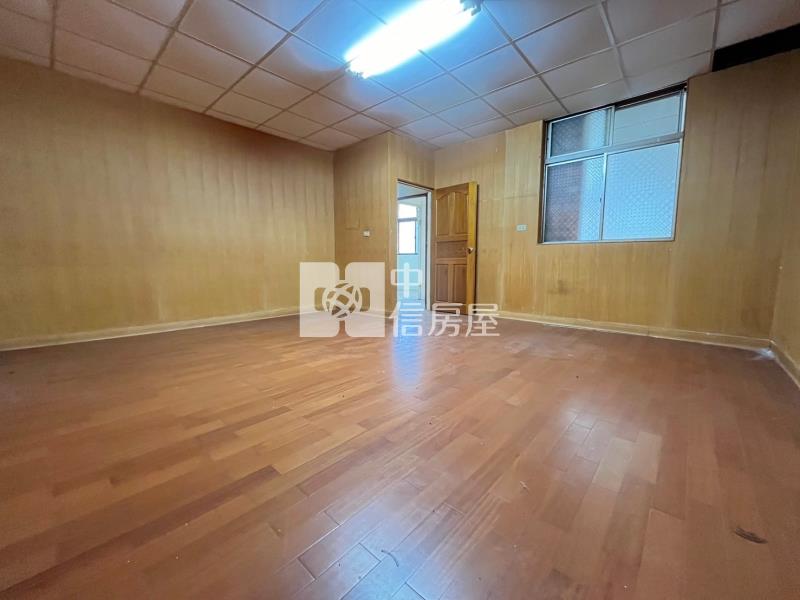龍崗國小需整理透天房屋室內格局與周邊環境