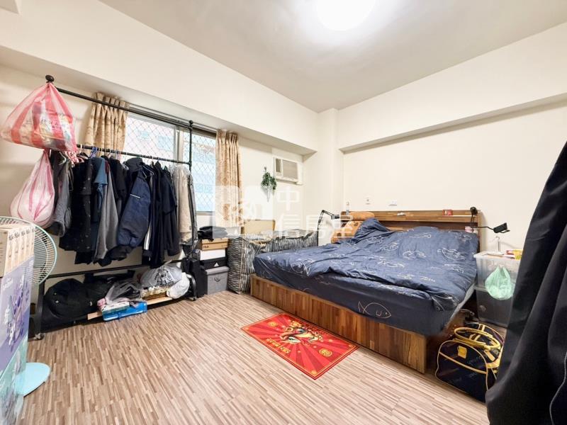 愛的世界三房平車房屋室內格局與周邊環境