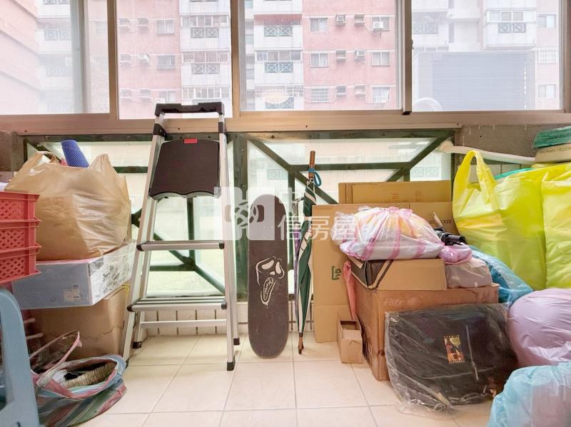 愛的世界三房平車房屋室內格局與周邊環境