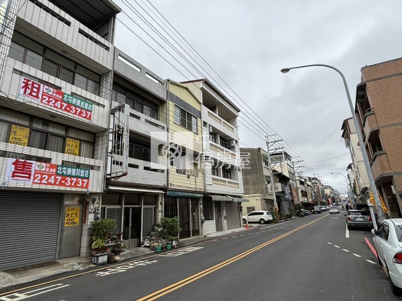 新社高中大地坪孝親別墅房屋室內格局與周邊環境