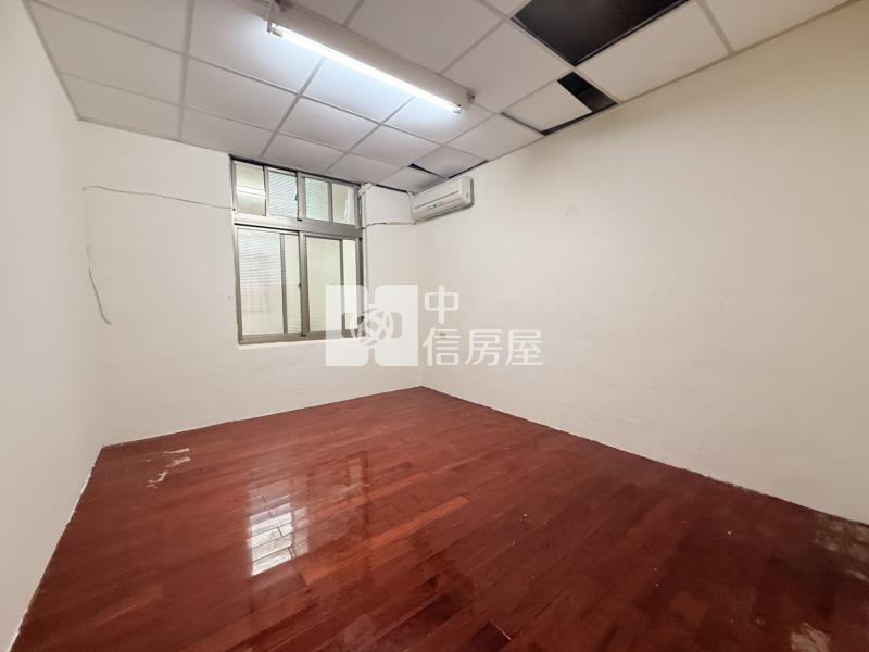 龍岡國小透天房屋室內格局與周邊環境