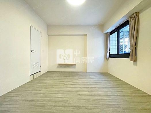 凡爾賽三房平車大露臺全新整理華廈房屋室內格局與周邊環境
