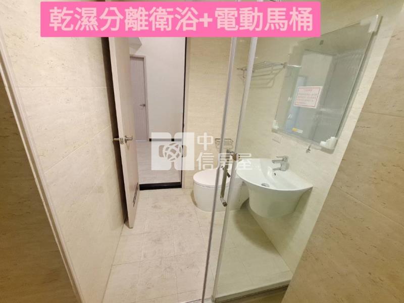 愛河第一排全新景觀2房+車位房屋室內格局與周邊環境