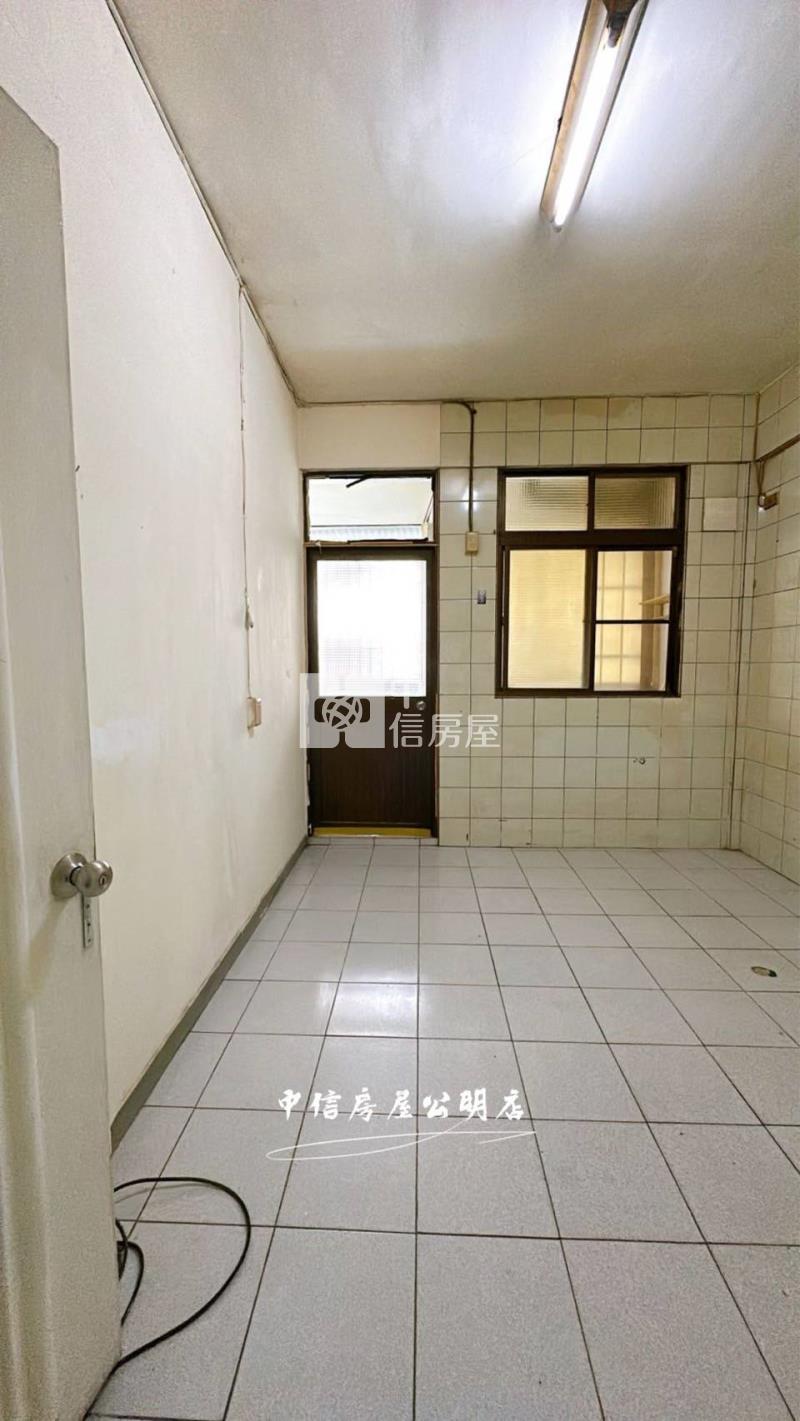 近經國新城五樓店面房屋室內格局與周邊環境