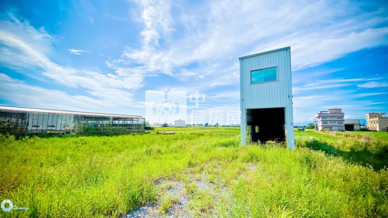 國五側車道旁農舍再附小農地房屋室內格局與周邊環境