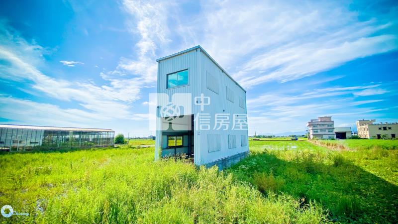 國五側車道旁農舍再附小農地房屋室內格局與周邊環境