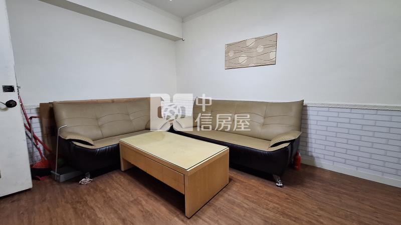 仁東街10米面寬店住房屋室內格局與周邊環境