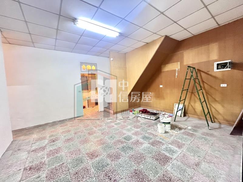 【豐禾】龍岡國小旁大地坪6房透天房屋室內格局與周邊環境