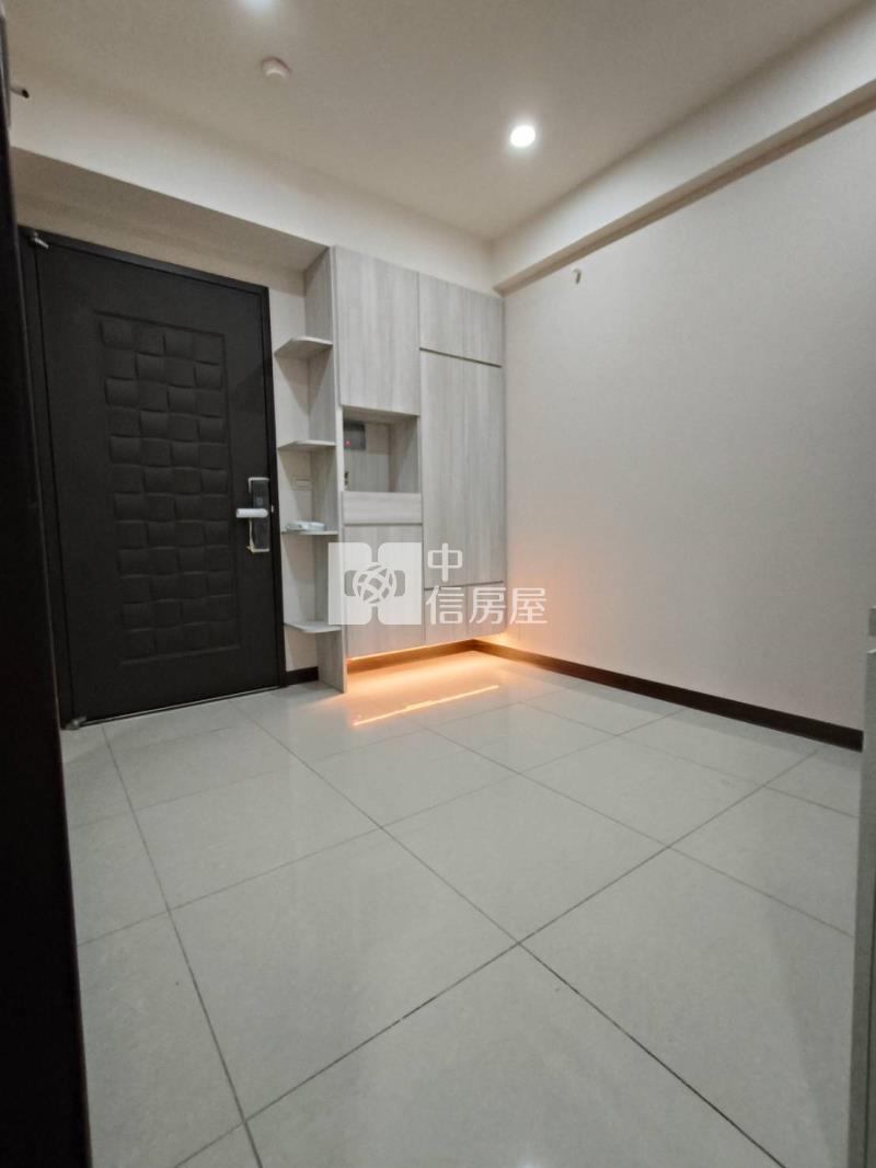 桃園逸偉站前ONE大露臺戶套房房屋室內格局與周邊環境