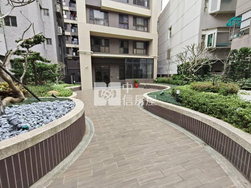 桃園逸偉站前ONE大露臺戶套房房屋室內格局與周邊環境
