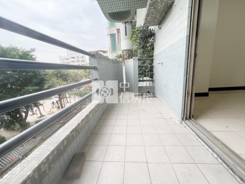 新光特區三房樹梢戶房屋室內格局與周邊環境