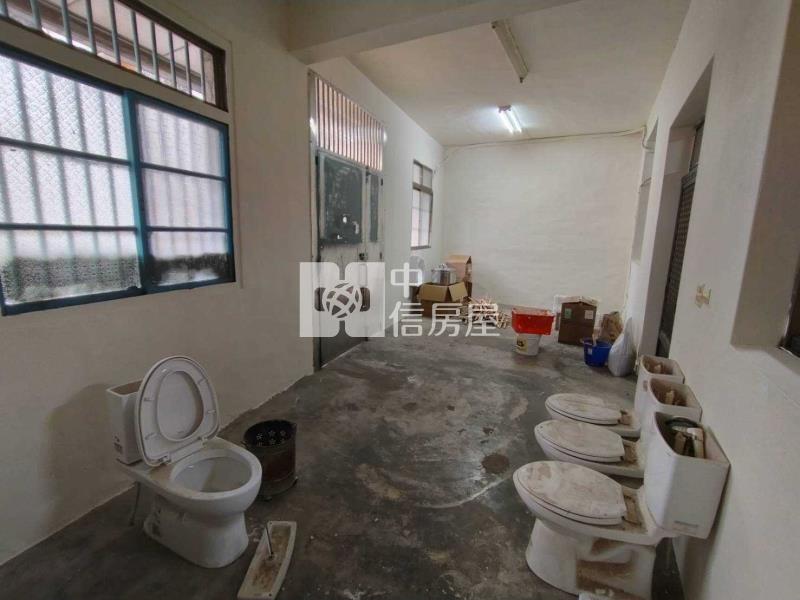 龍崗國小7米面寬6房透天房屋室內格局與周邊環境