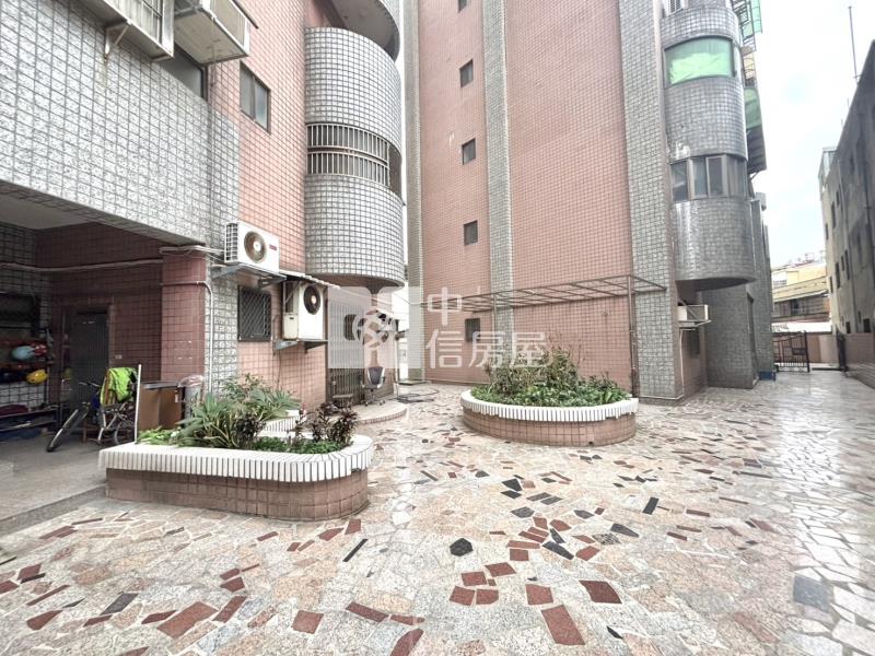 龍群世家邊間大三房房屋室內格局與周邊環境