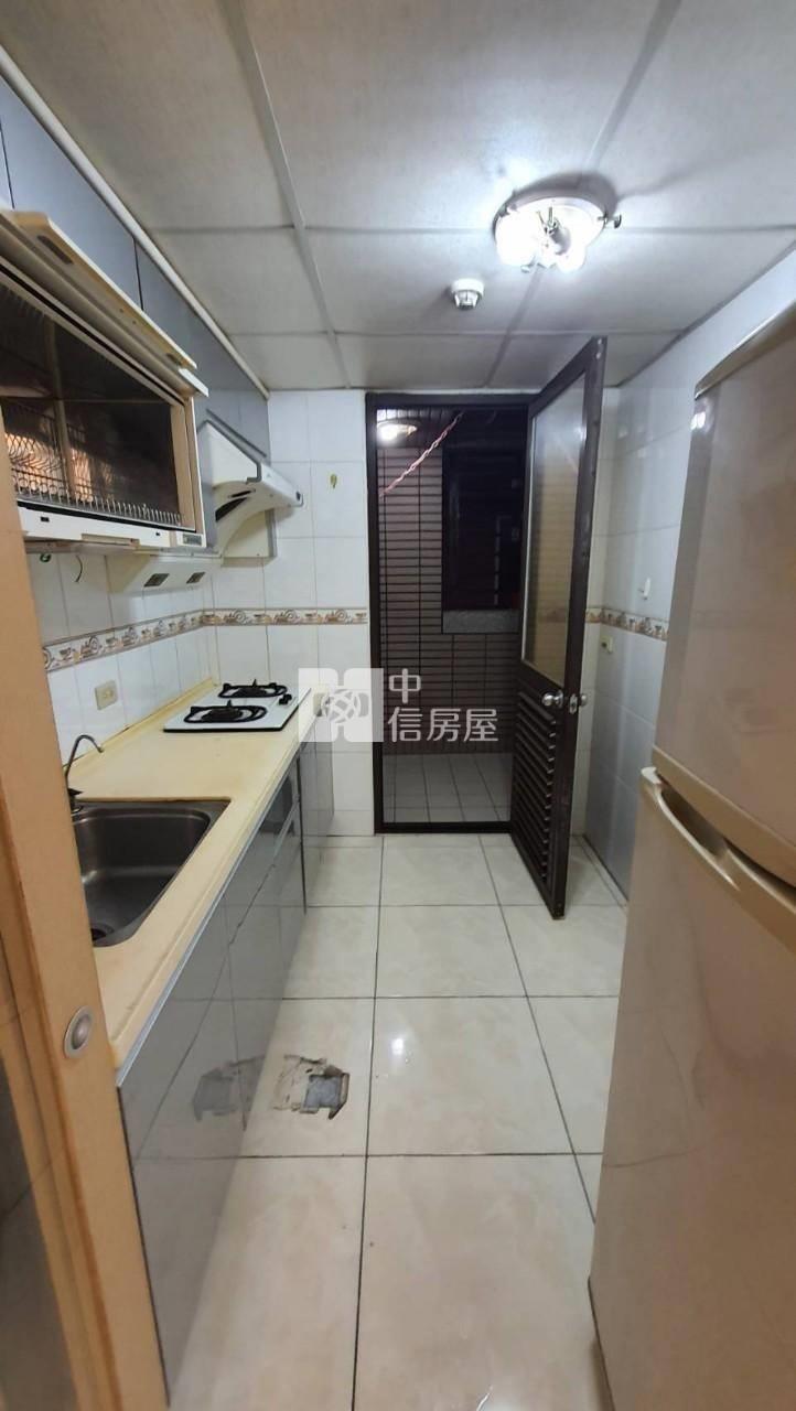 臻愛歐洲兩房車房屋室內格局與周邊環境
