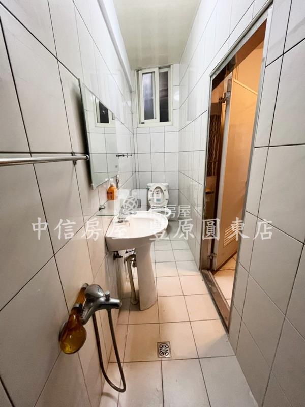 豐東國中華廈房屋室內格局與周邊環境
