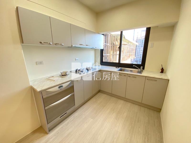 興大商圈典雅裝潢三房平車房屋室內格局與周邊環境