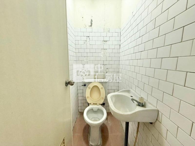 楊梅近好市多邊間透天房屋室內格局與周邊環境