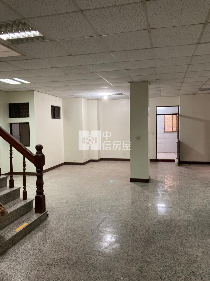 斗六成功商圈大坪數低總價住家房屋室內格局與周邊環境