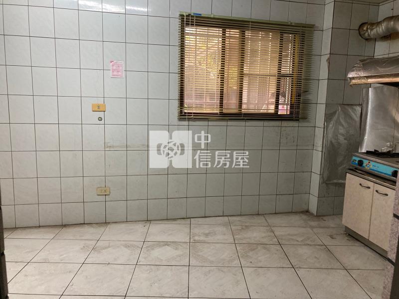 斗六成功商圈大坪數低總價住家房屋室內格局與周邊環境