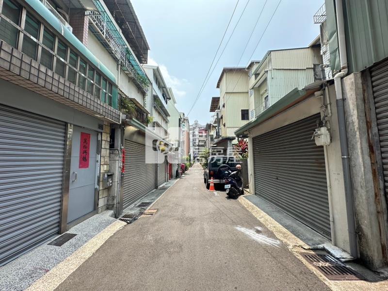 美術館臨路全新翻修孝親車庫透天房屋室內格局與周邊環境