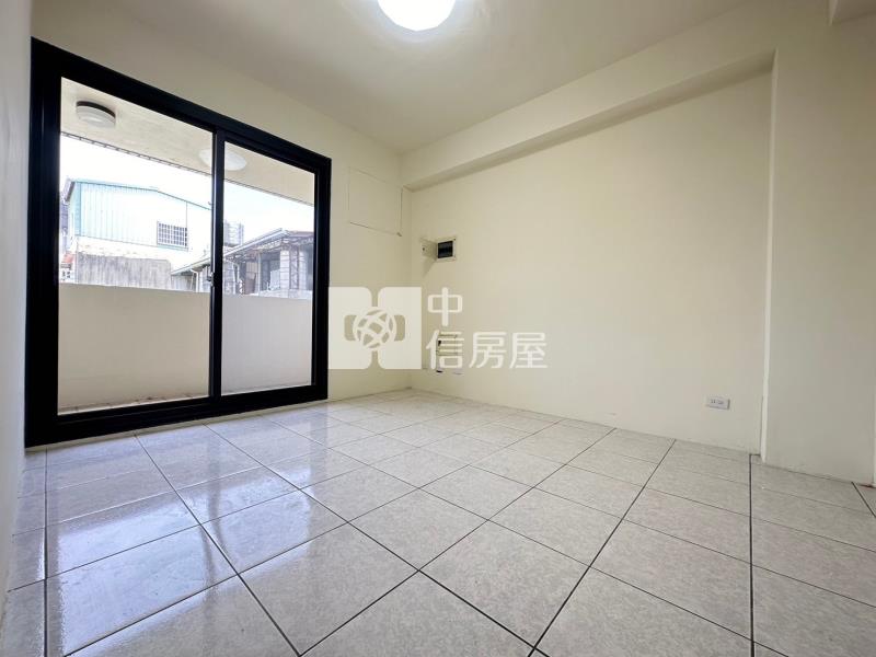 美術館臨路全新翻修孝親車庫透天房屋室內格局與周邊環境