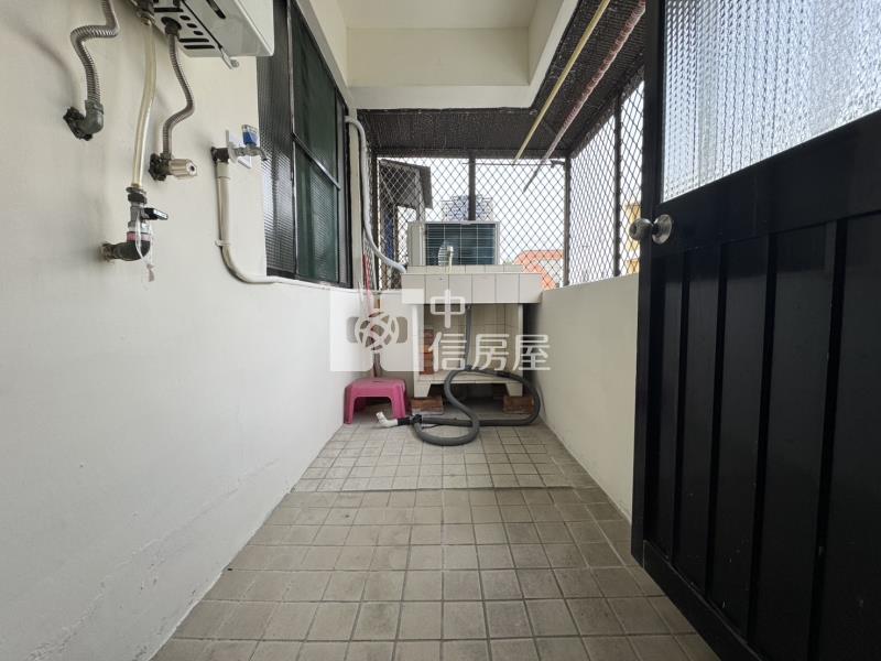 文華高中電梯三房房屋室內格局與周邊環境