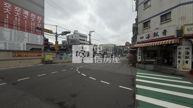 義興國小育達商圈大地坪美透天房屋室內格局與周邊環境