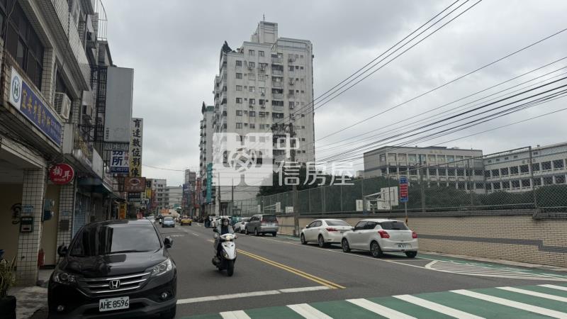 義興國小育達商圈大地坪美透天房屋室內格局與周邊環境