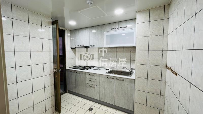 龍岡健保局美三房(富麗前程5)房屋室內格局與周邊環境
