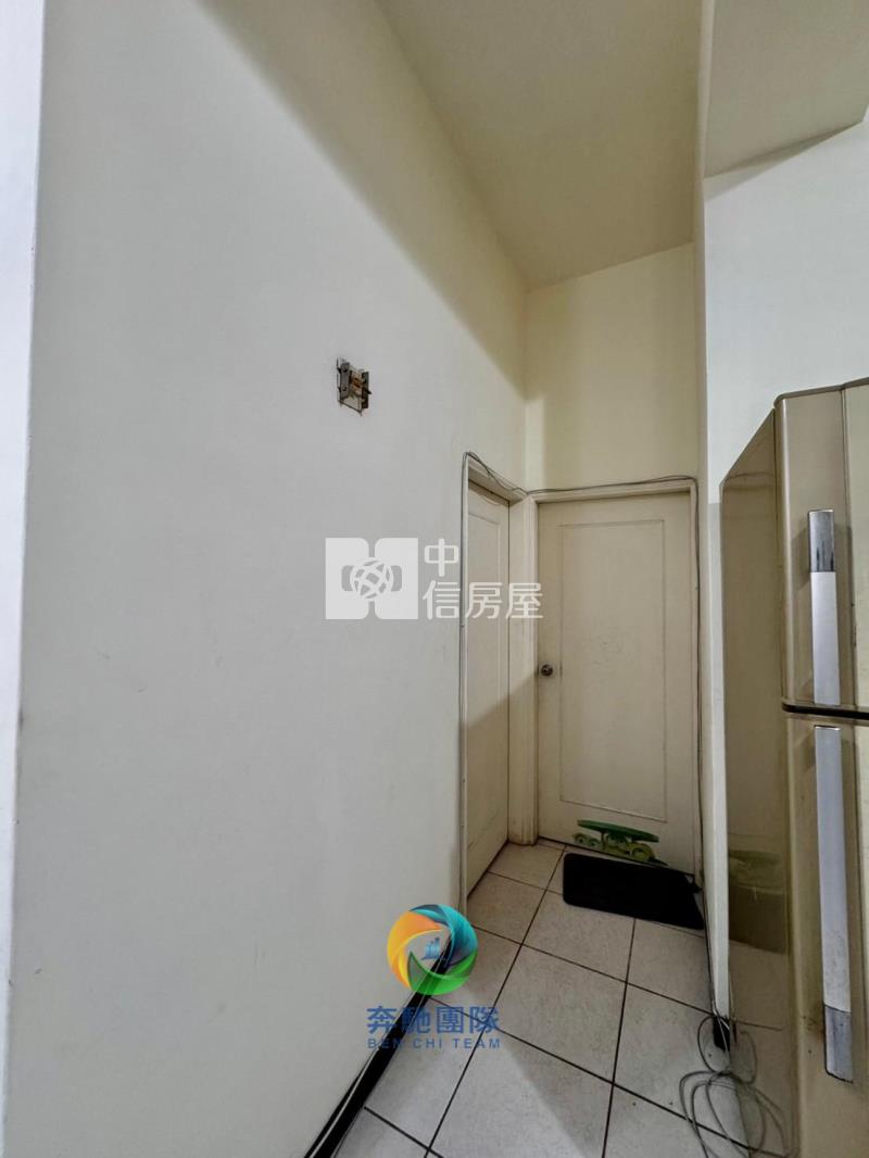 【奔馳】電通市一樓四房庭院戶房屋室內格局與周邊環境