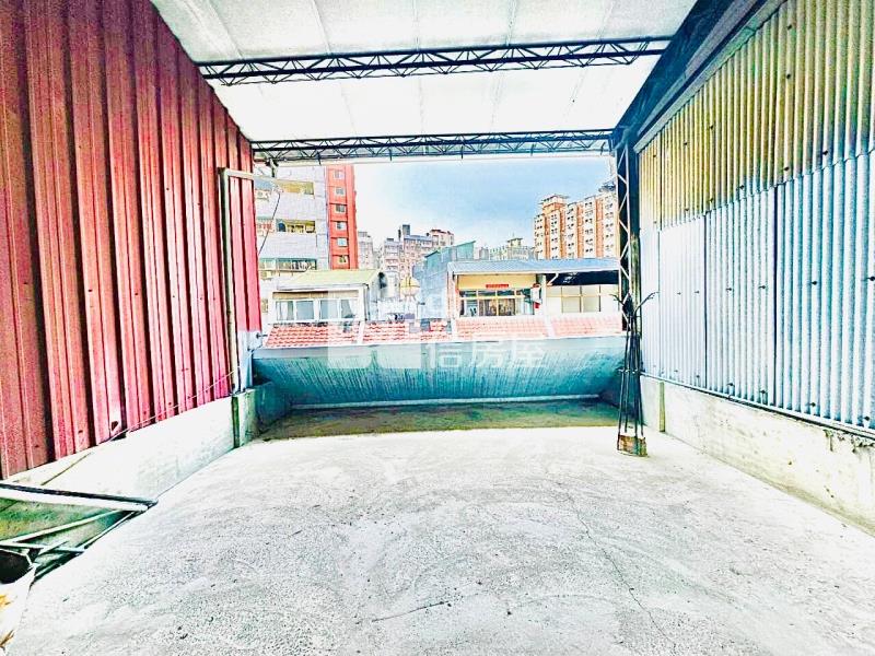 曉明女中臨路透天房屋室內格局與周邊環境
