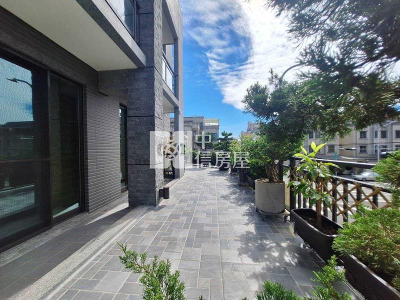 葳格中學｜藏富建設｜大角間朝南電梯別墅房屋室內格局與周邊環境