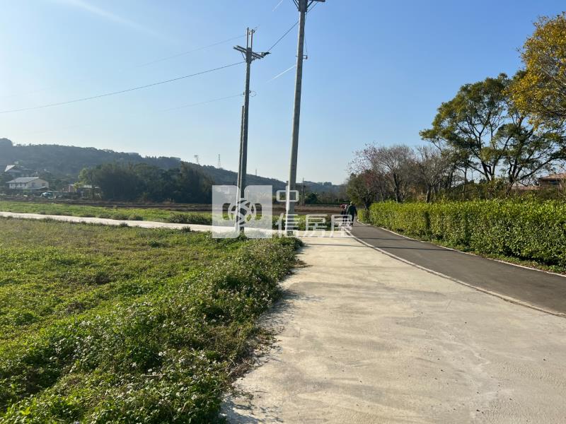 近龍潭球場、小坪數農地房屋室內格局與周邊環境