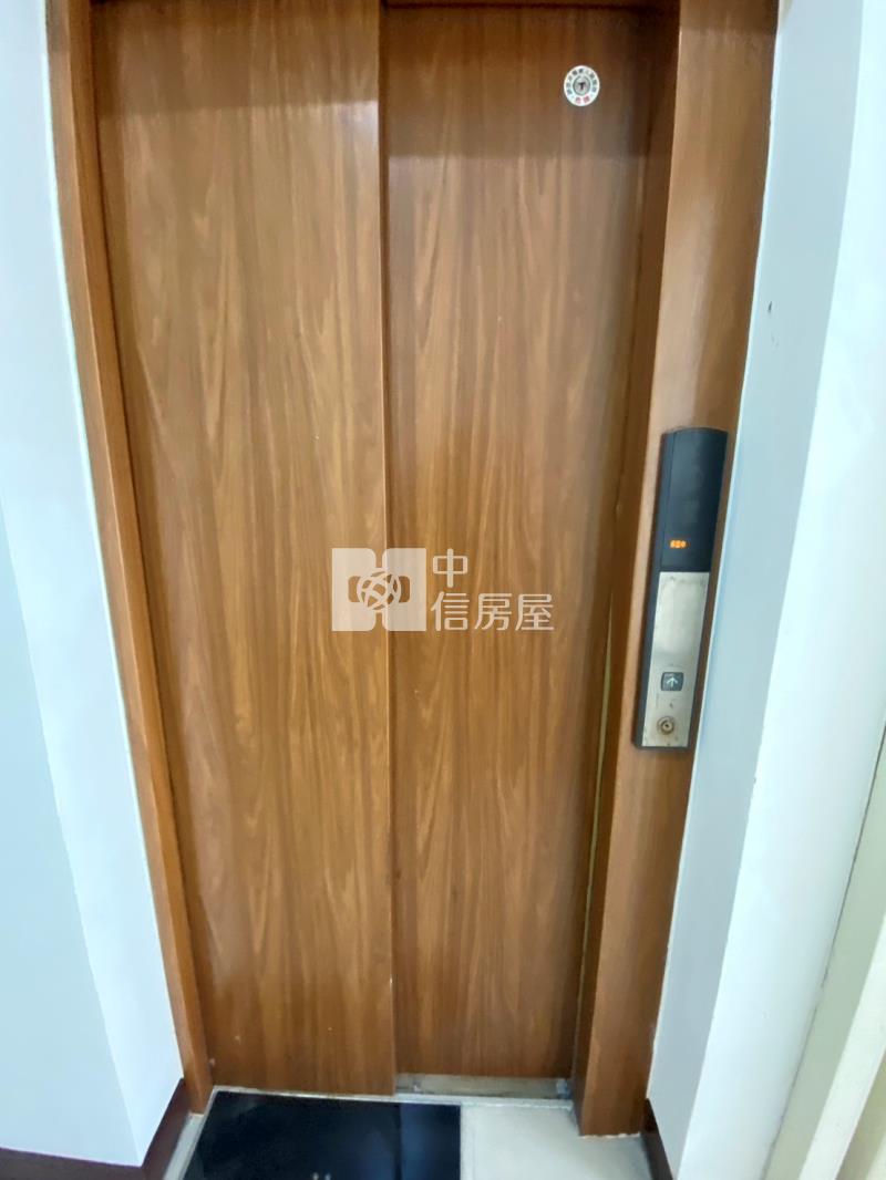 【新世紀】中壢工業區電梯店面+6套房房屋室內格局與周邊環境