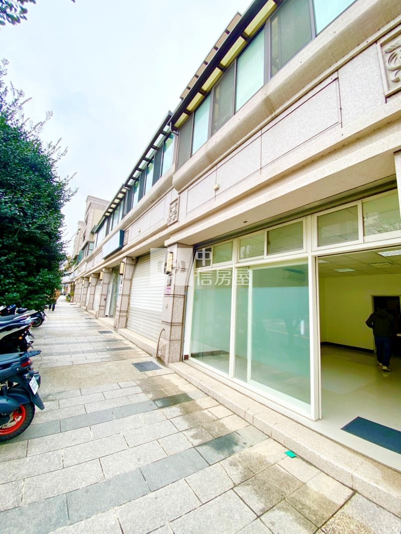 【新世紀】中壢工業區電梯店面+6套房房屋室內格局與周邊環境