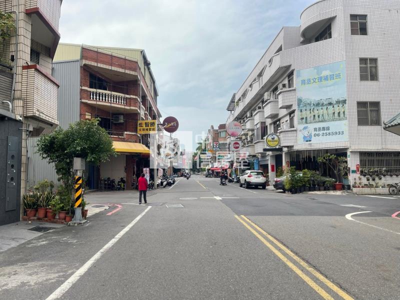 好市多大坪數金店住