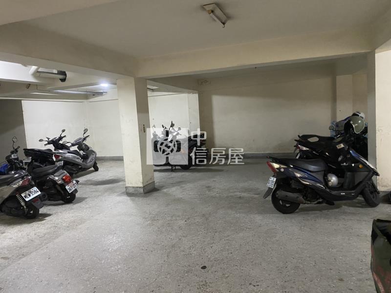 近台南大學整新四房+頂加3套房房屋室內格局與周邊環境