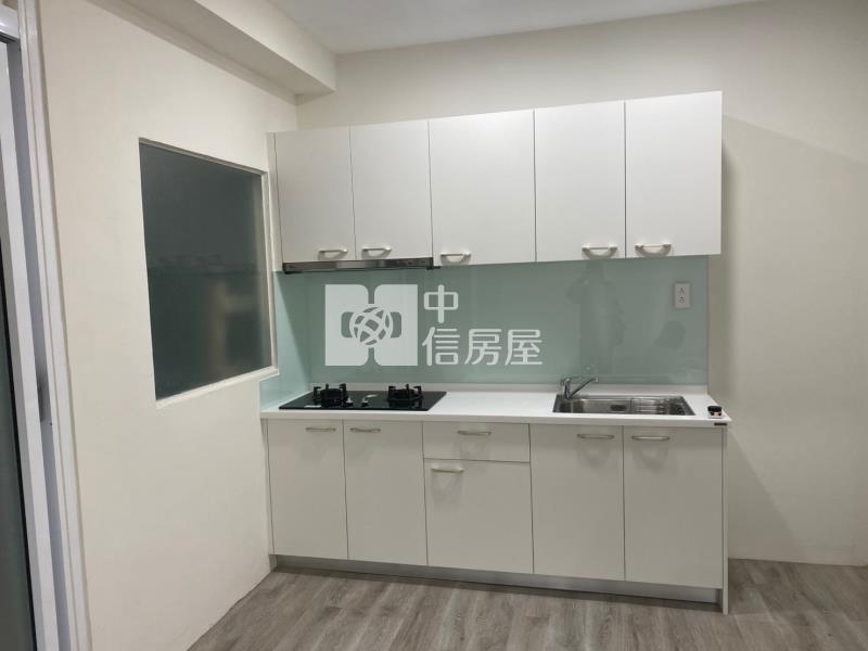 近台南大學整新四房+頂加3套房房屋室內格局與周邊環境