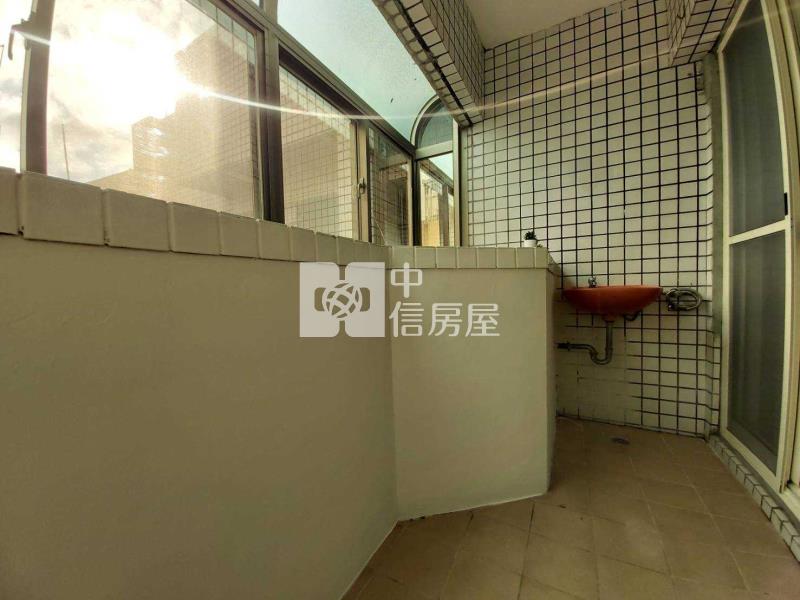 中原商圈四房景觀戶房屋室內格局與周邊環境
